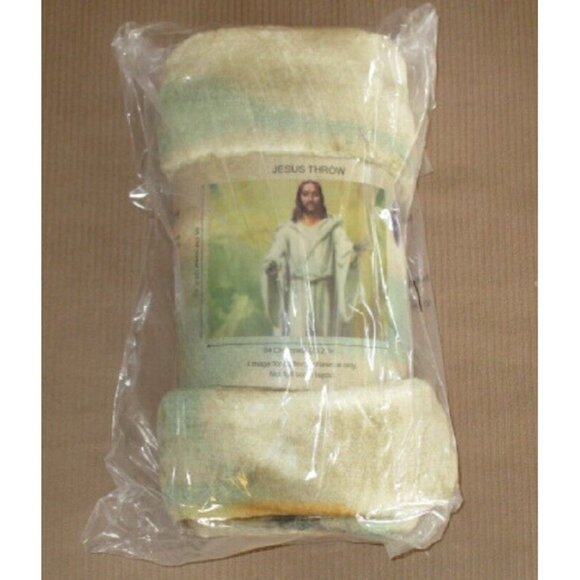 New Jesus Christ Plush Fleece Throw Blanket Spiritual Religious Gift Holy SOFT - Picture 3 of 3